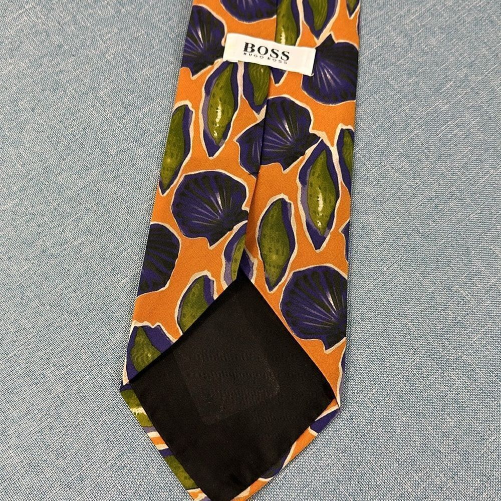 Hugo Boss Vintage Silk Made In Italy Seashell Print Colorful Tie - Picture 2 of 6